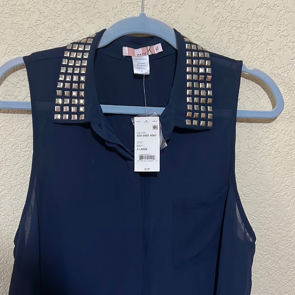 Women’s shirt